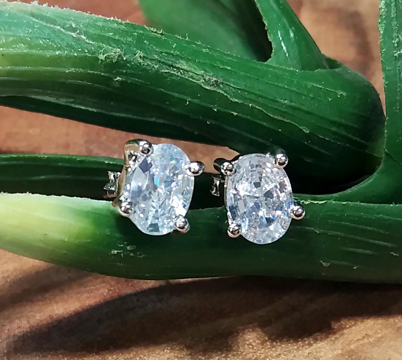 Beautiful White Zircon Faceted Stud Earrings, 925 Starling Silver Earring, Natural Zircon Gemstone Oval Shape Stone Size 7x6mm Gift For Her